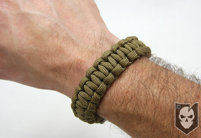 Amazon.com: Engineered Green Paracord Survival Bracelet, Extra Sturdy, Best  Fit & Comfort : Handmade Products